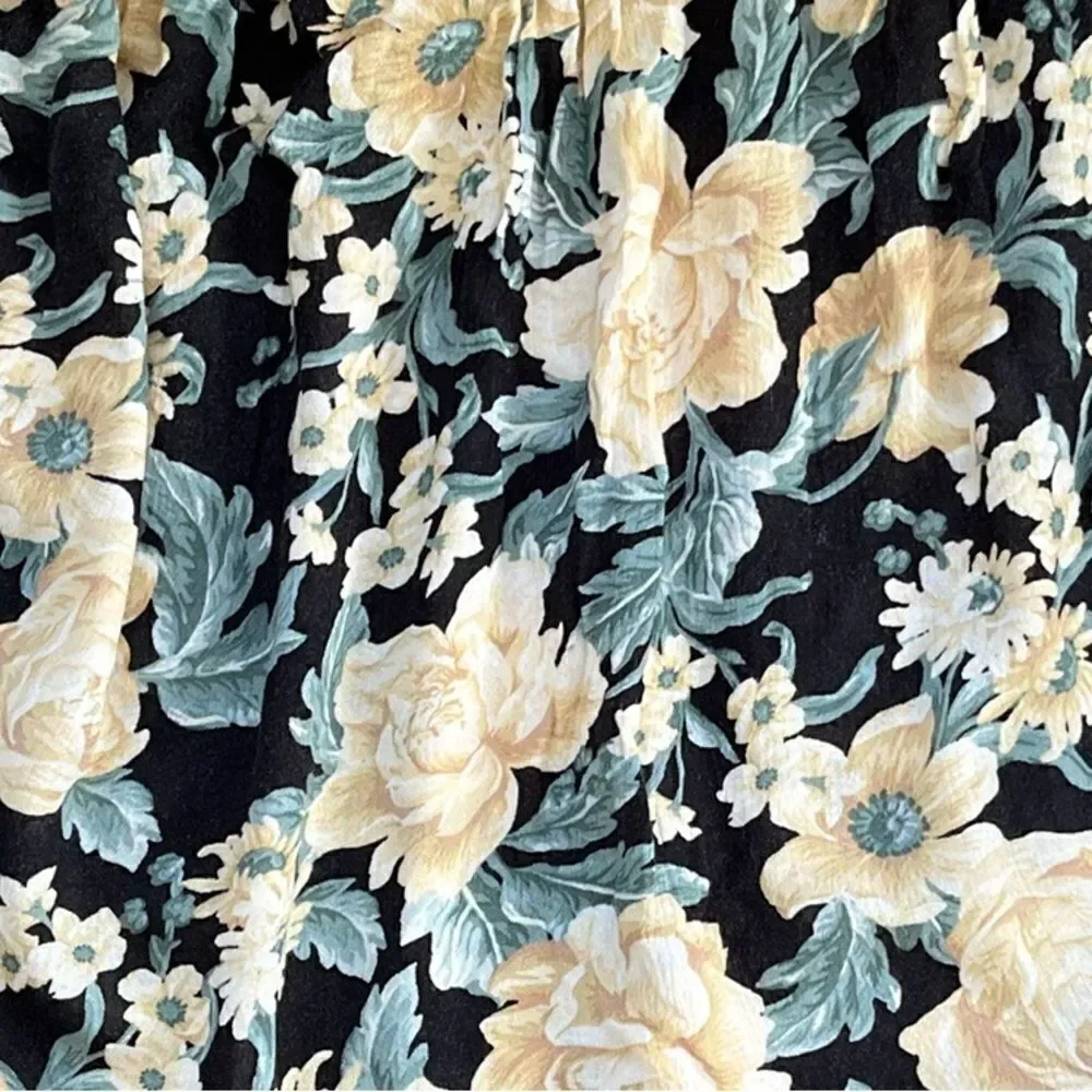 AMERICAN Eagle Outfitters floral elastic waistband side tie skirt, size M.